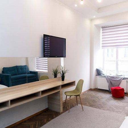 Main Square Apartment Good Stay In The City Center Leópolis Exterior foto