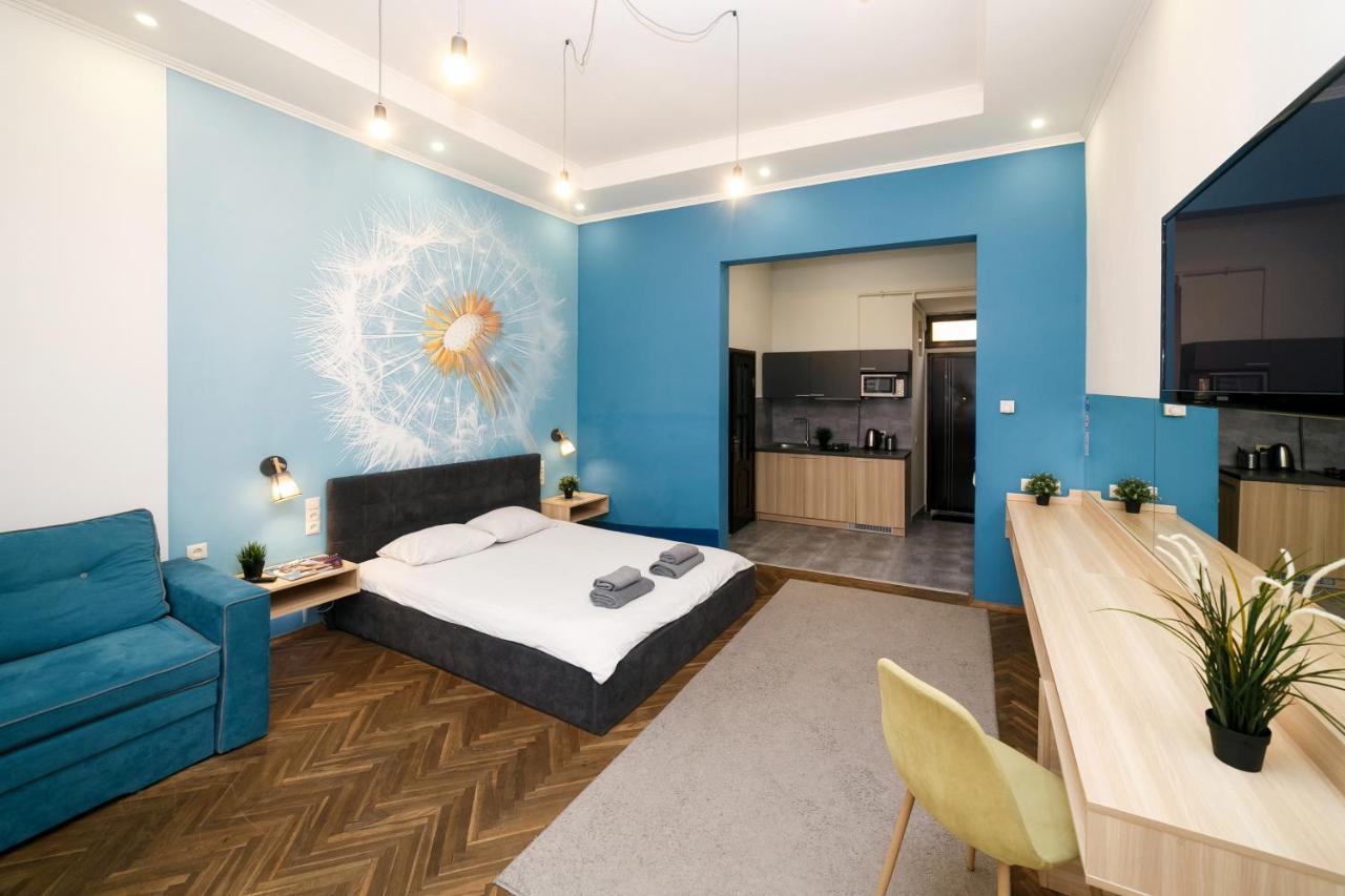 Main Square Apartment Good Stay In The City Center Leópolis Exterior foto