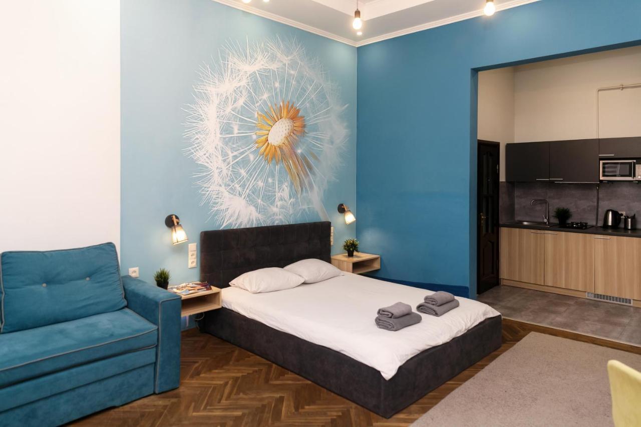 Main Square Apartment Good Stay In The City Center Leópolis Exterior foto